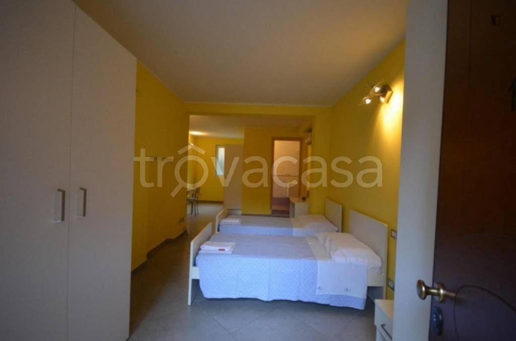 appartamento in affitto a Milano in zona Famagosta