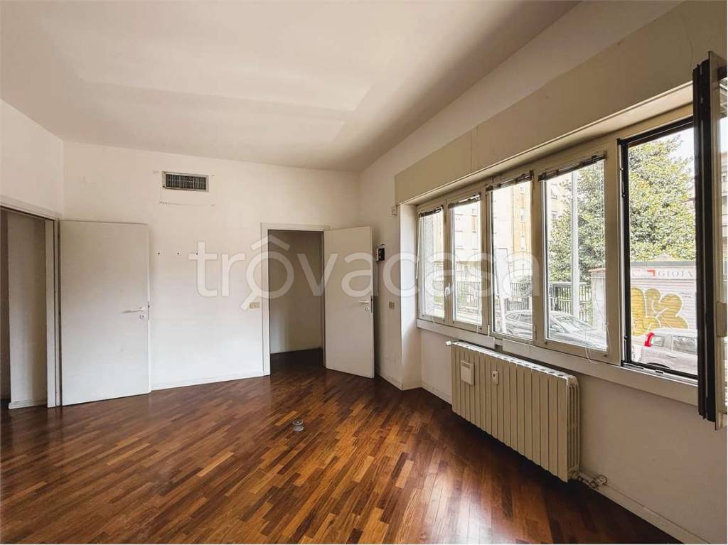 ufficio in affitto a Milano in zona Solari