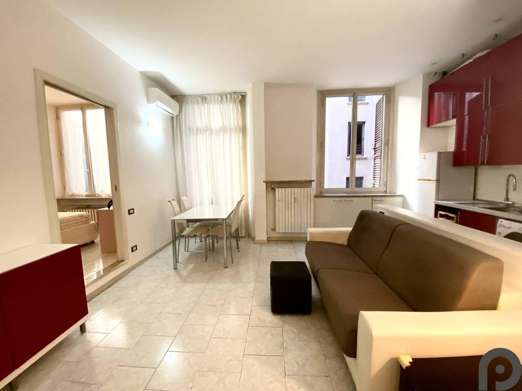 appartamento in affitto a Milano in zona Centro Direzionale