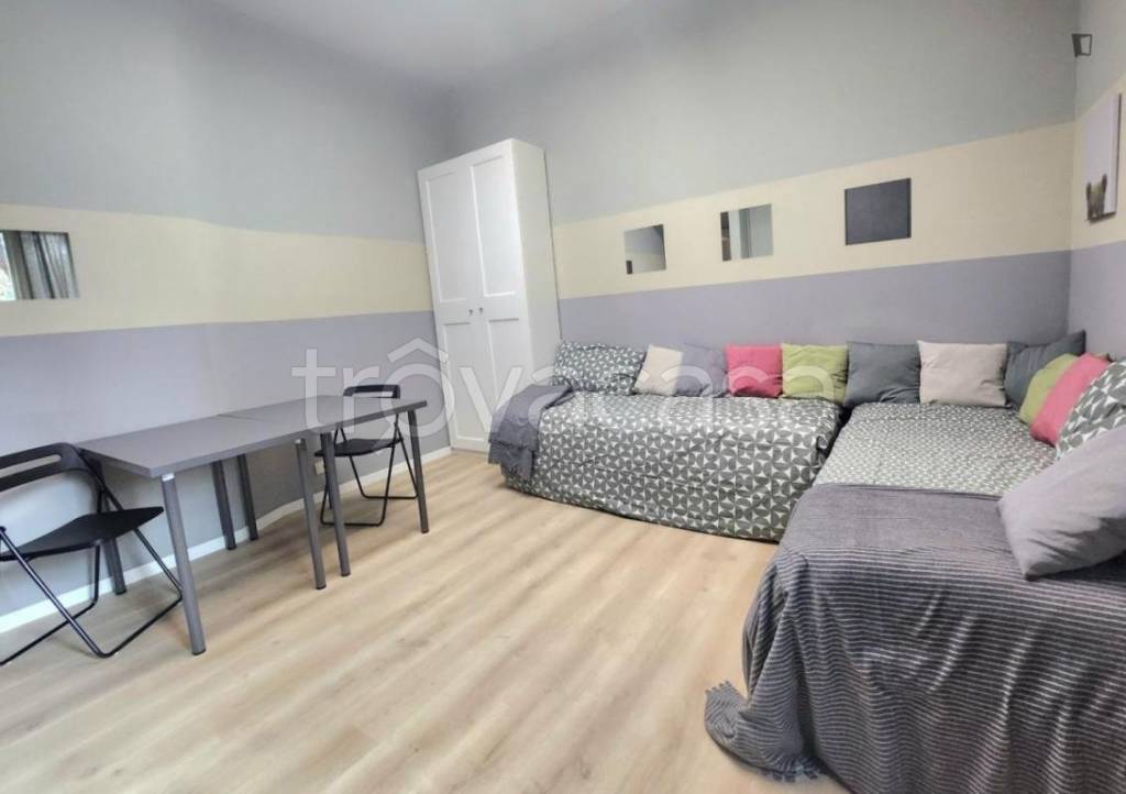 appartamento in affitto a Milano in zona Famagosta