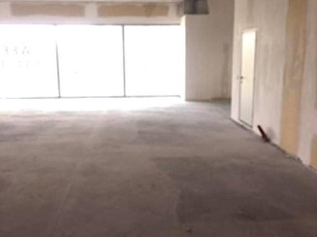 negozio in affitto a Milano in zona Città Studi