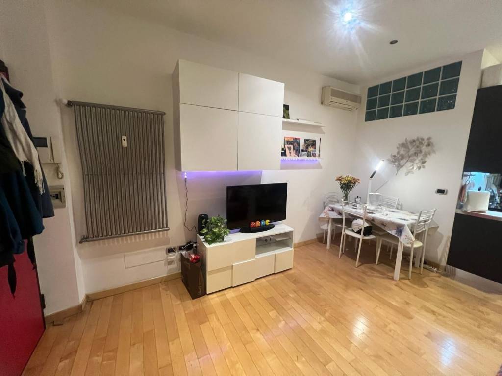 appartamento in affitto a Milano in zona Isola