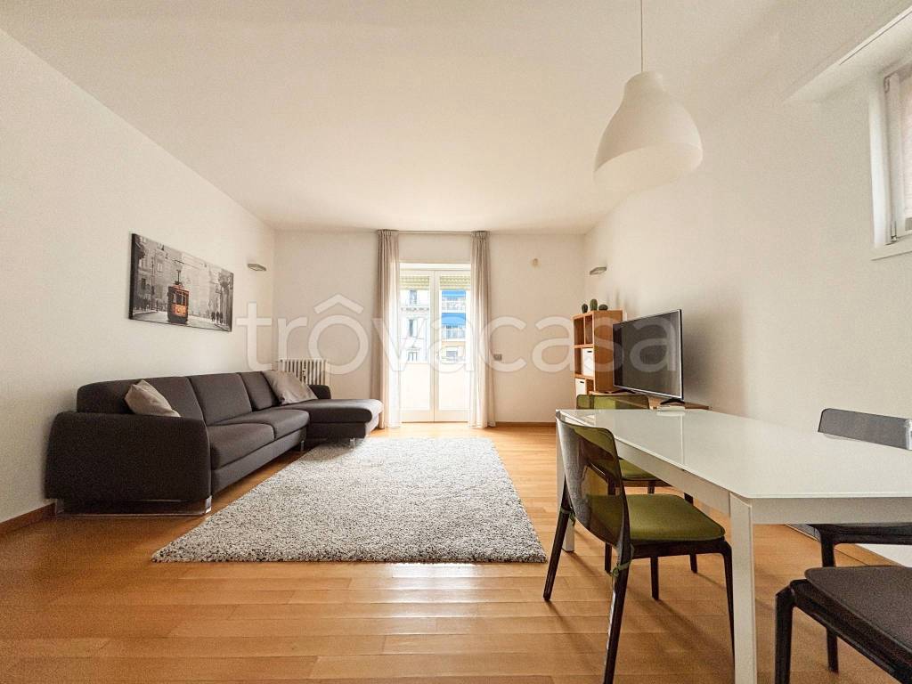 appartamento in affitto a Milano