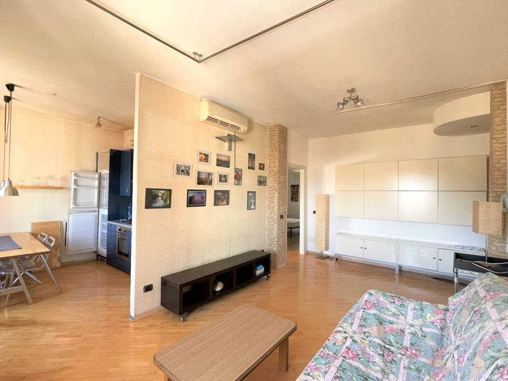 appartamento in affitto a Milano in zona Adriano