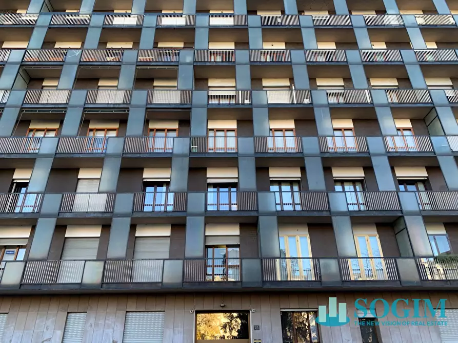 locale commerciale in affitto a Milano in zona Stazione Centrale