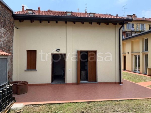 appartamento in affitto a Milano in zona Vigentino