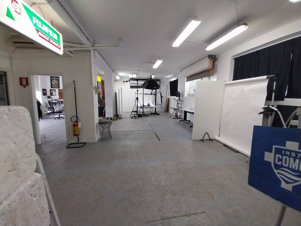 locale commerciale in affitto a Milano in zona Vigentino