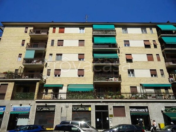 appartamento in affitto a Milano in zona Lorenteggio