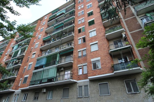 appartamento in affitto a Milano in zona Famagosta