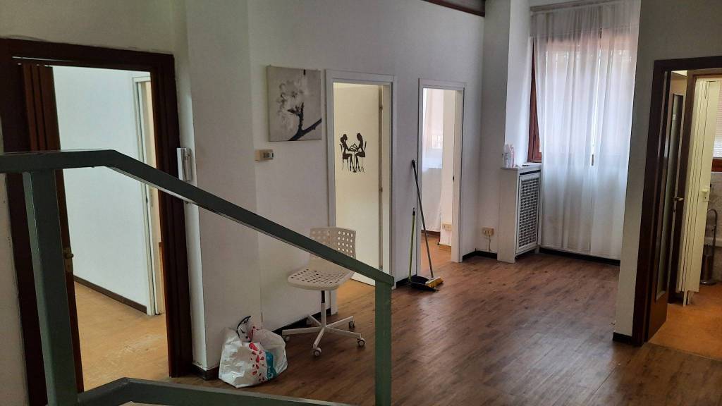 appartamento in affitto a Milano in zona Feltre