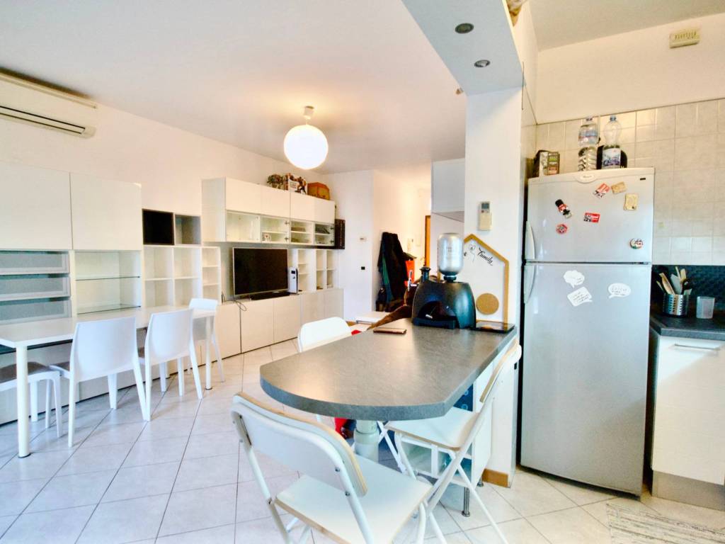 appartamento in affitto a Milano in zona Famagosta