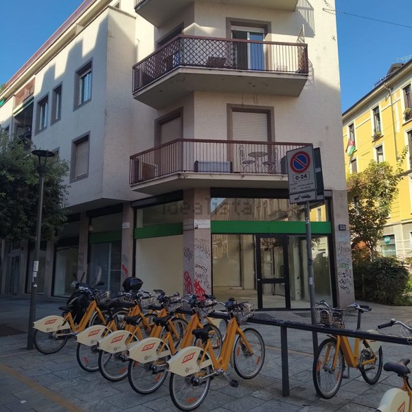 locale commerciale in affitto a Milano in zona Sempione