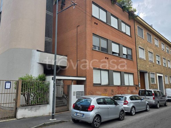 appartamento in affitto a Milano in zona Segnano