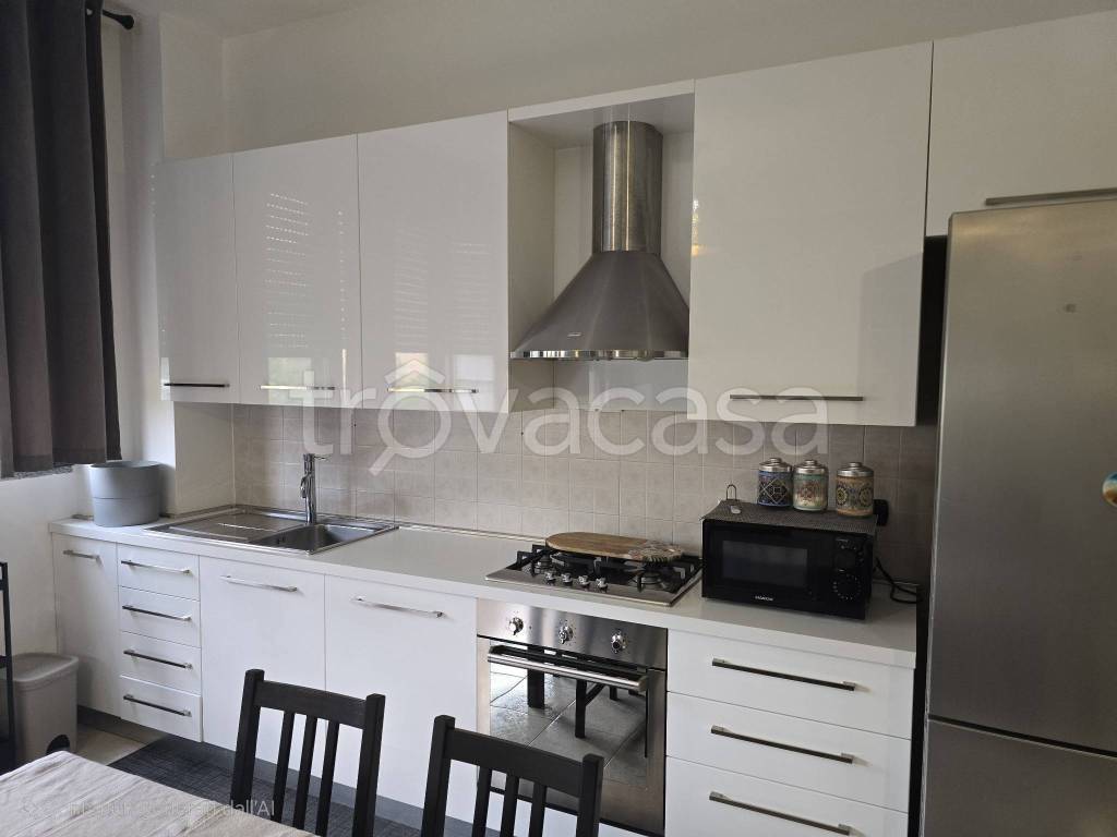 appartamento in affitto a Milano in zona Segnano