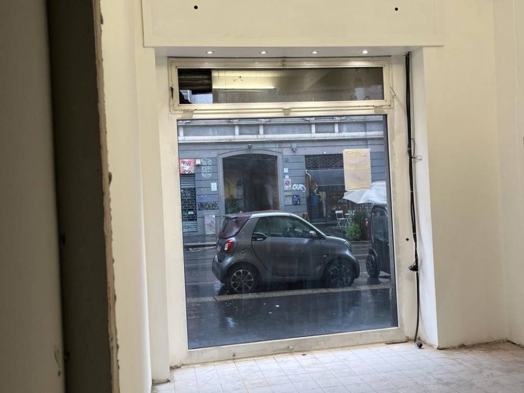 negozio in affitto a Milano in zona Porta Genova