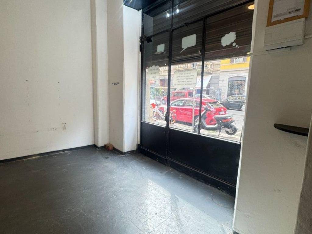 negozio in affitto a Milano