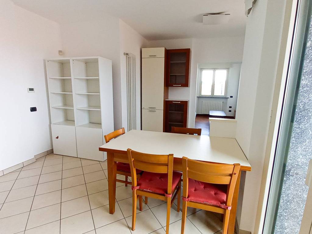 appartamento in affitto a Milano in zona Baggio