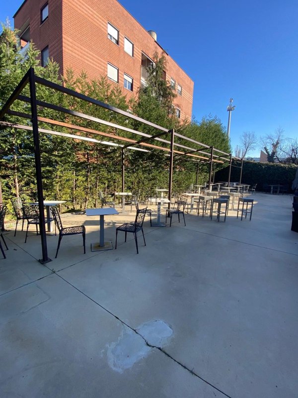 negozio in affitto a Milano in zona Barona