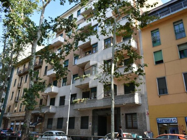 appartamento in affitto a Milano in zona Lorenteggio