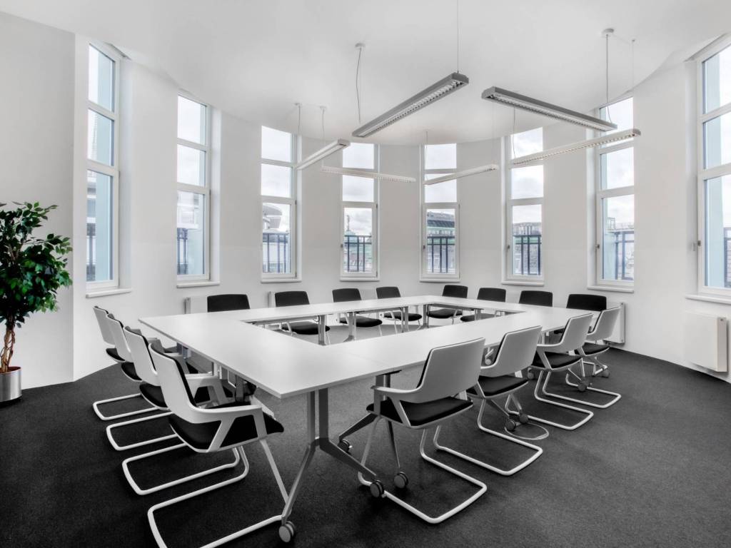 ufficio in affitto a Milano in zona Centro Direzionale