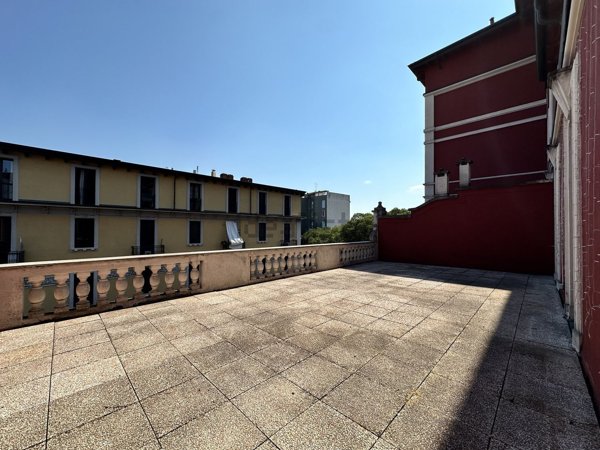 appartamento in affitto a Milano in zona Cinque Giornate