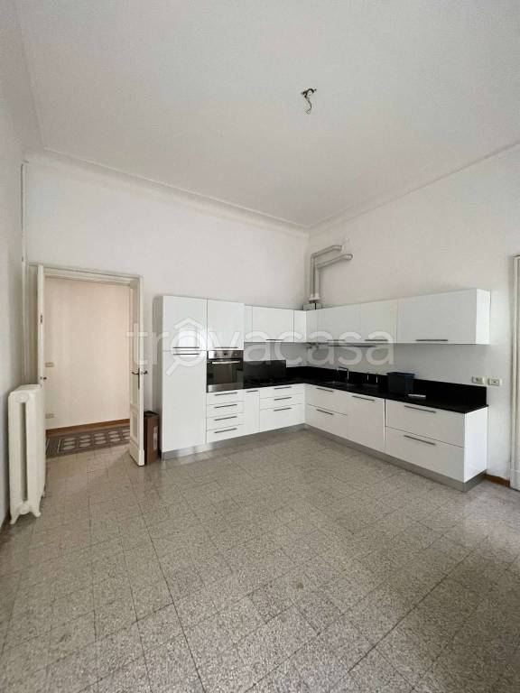 appartamento in affitto a Milano in zona Cadorna