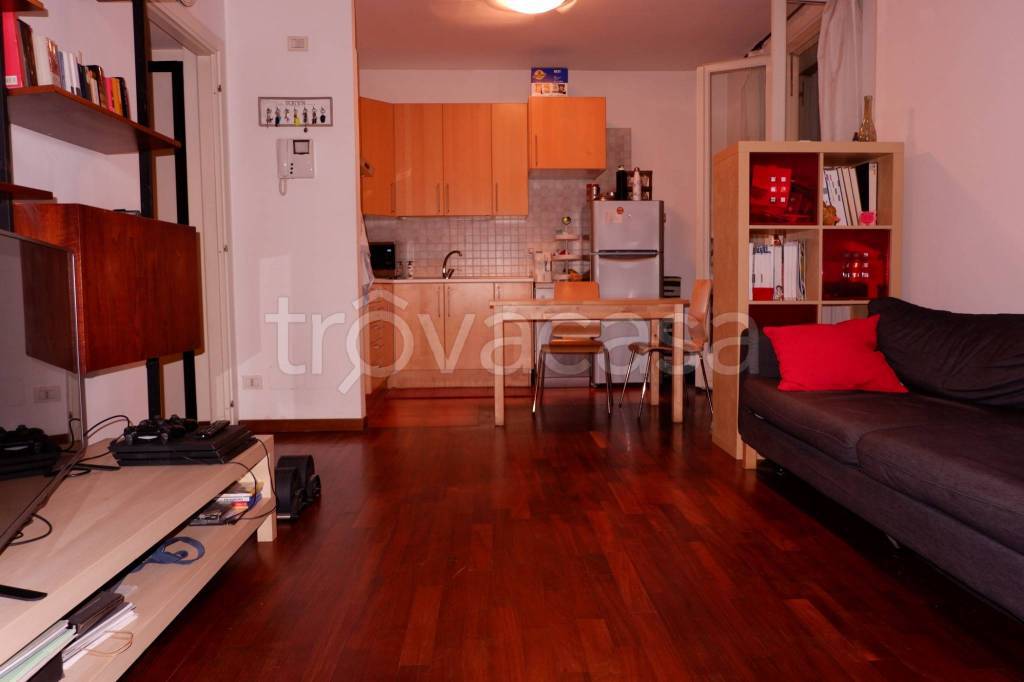 appartamento in affitto a Milano in zona Isola