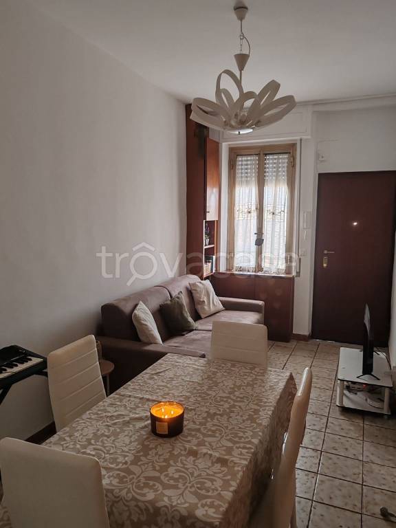 appartamento in affitto a Milano in zona Famagosta