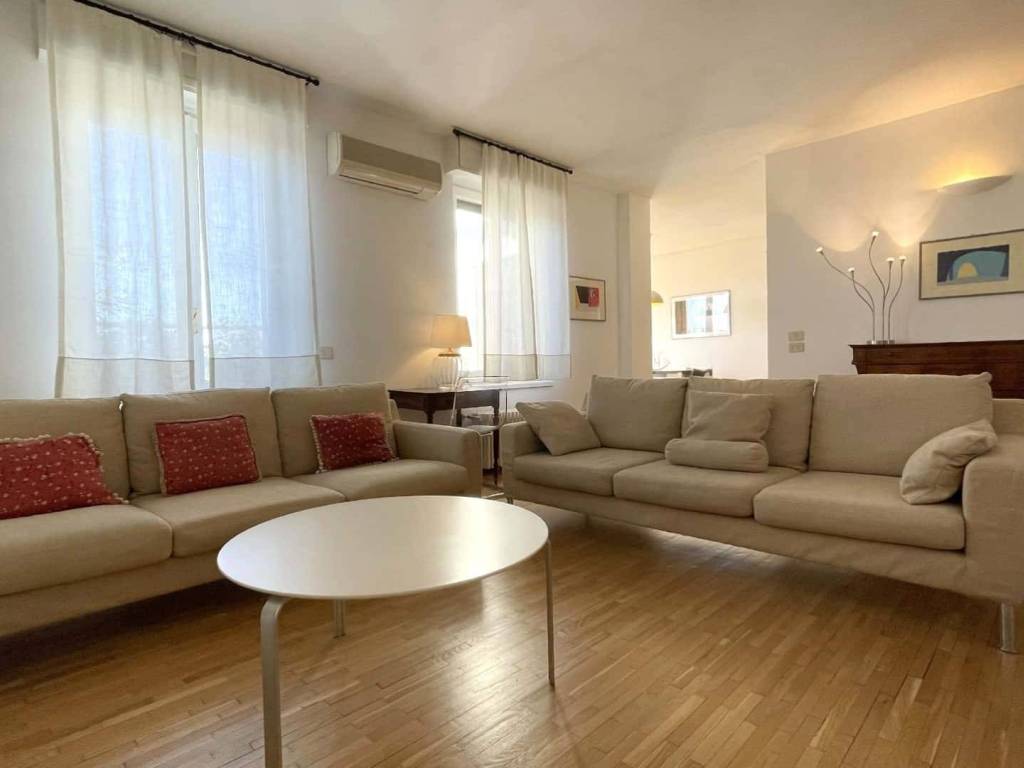 appartamento in affitto a Milano in zona Guastalla