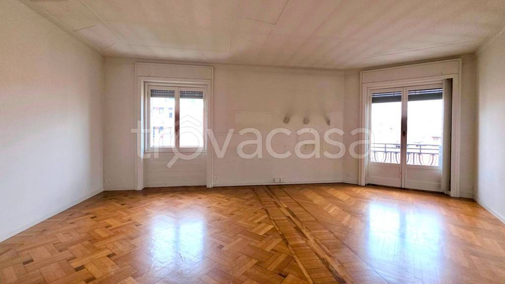 appartamento in affitto a Milano in zona Porta Nuova