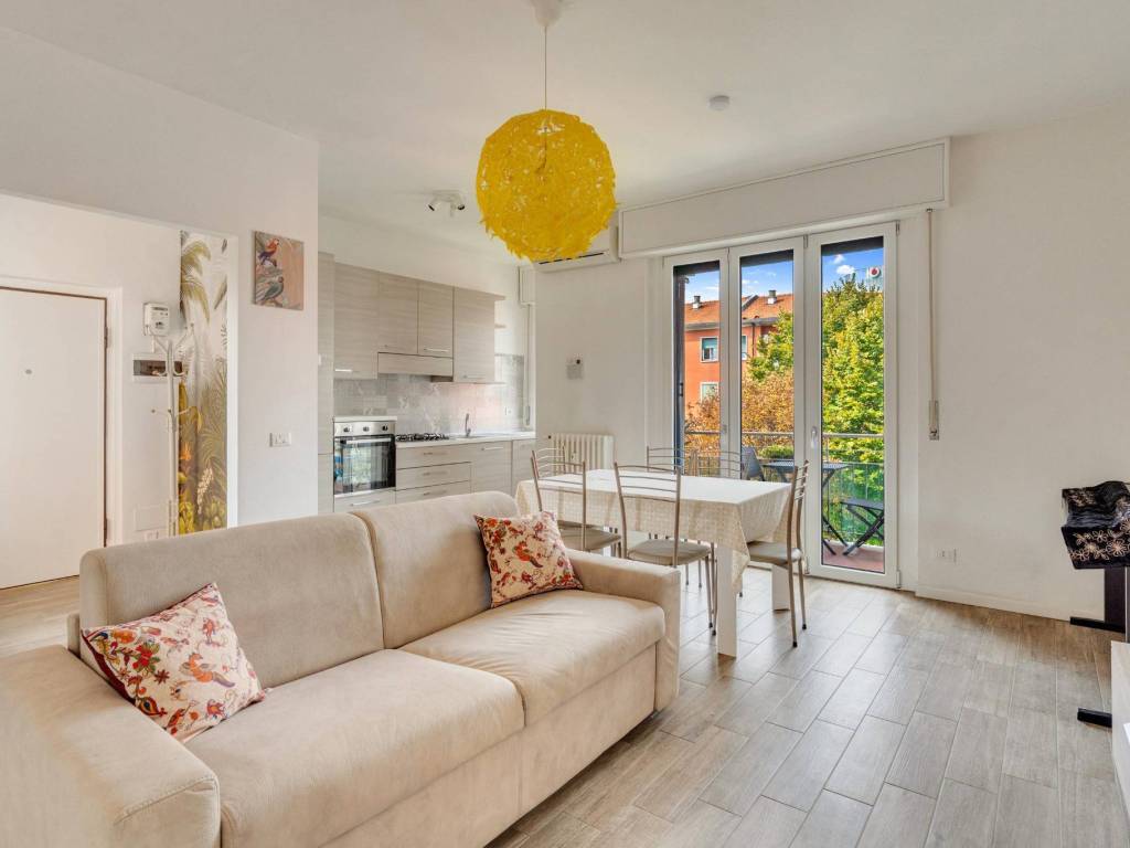 appartamento in affitto a Milano in zona Famagosta
