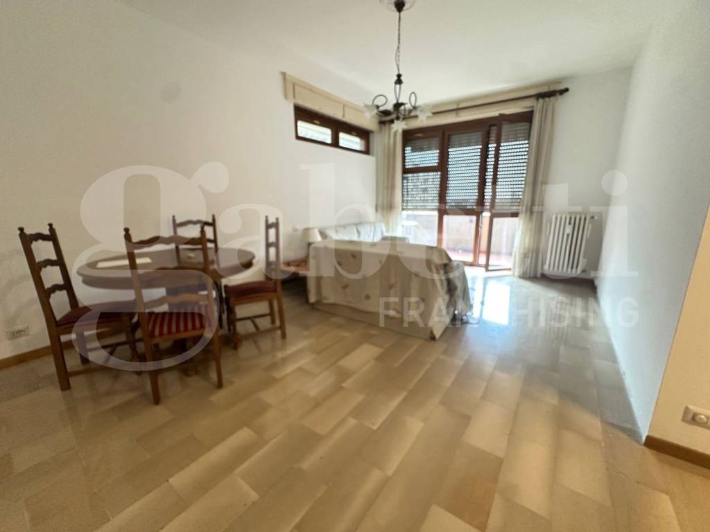 appartamento in affitto a Milano in zona Famagosta