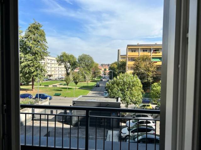 appartamento in affitto a Milano in zona Lorenteggio