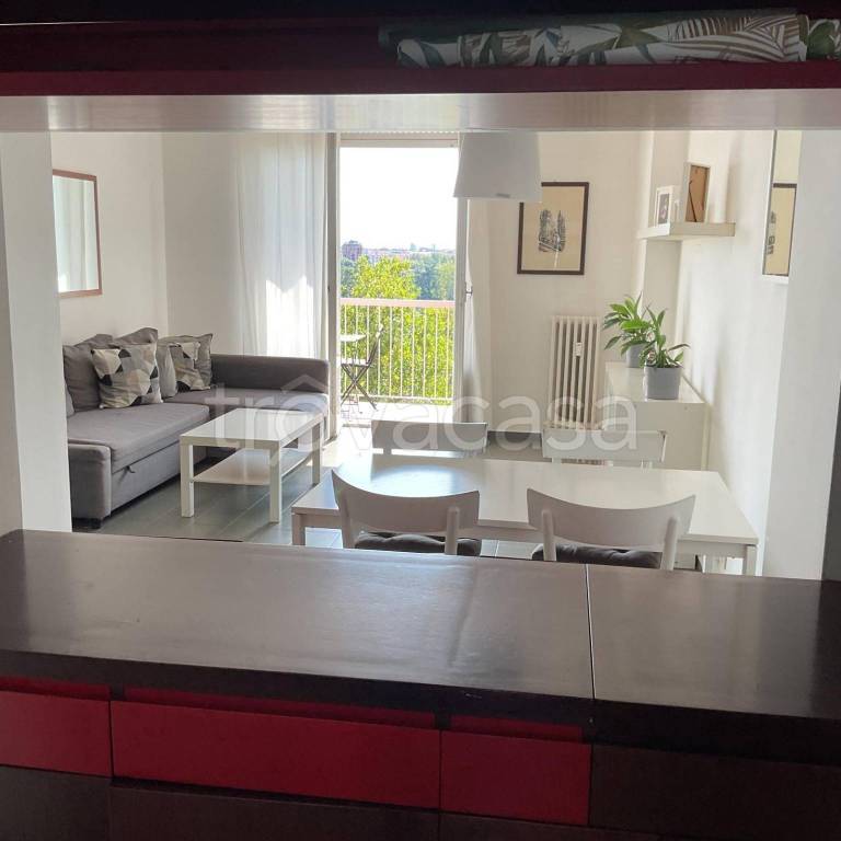 appartamento in affitto a Milano in zona QT8