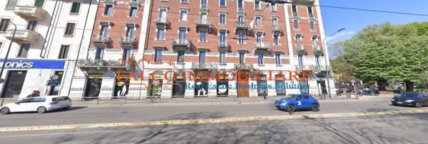 negozio in affitto a Milano in zona XXII Marzo