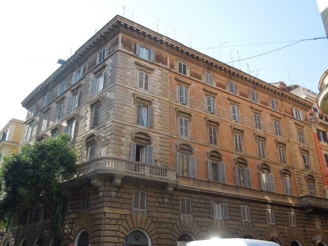 negozio in affitto a Milano in zona Il Portello