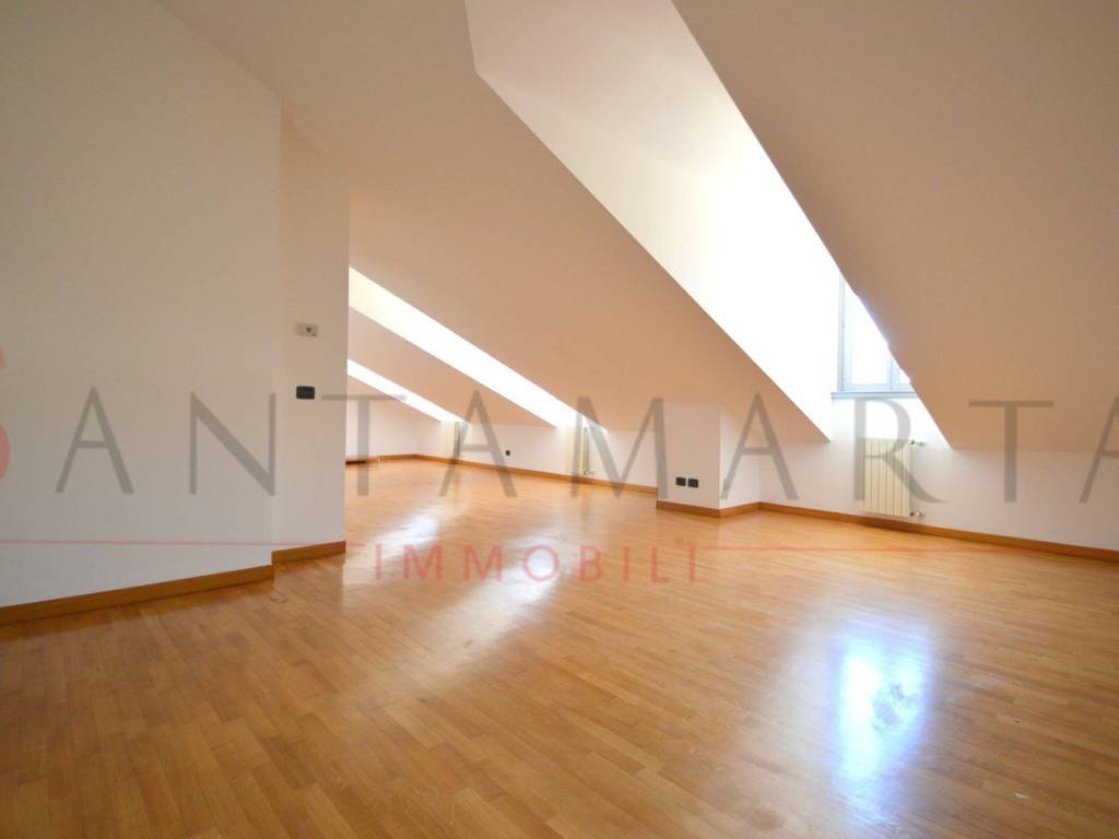 appartamento in affitto a Milano in zona Sant'Ambrogio