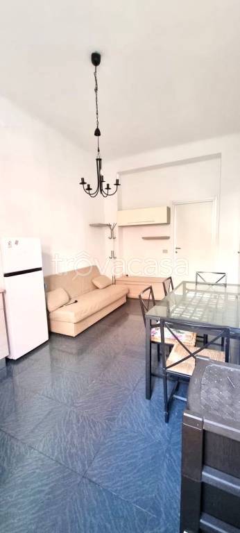 appartamento in affitto a Milano in zona Famagosta
