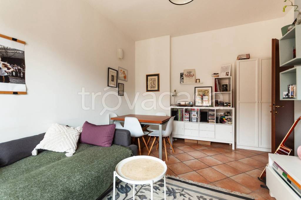 appartamento in affitto a Milano in zona Famagosta