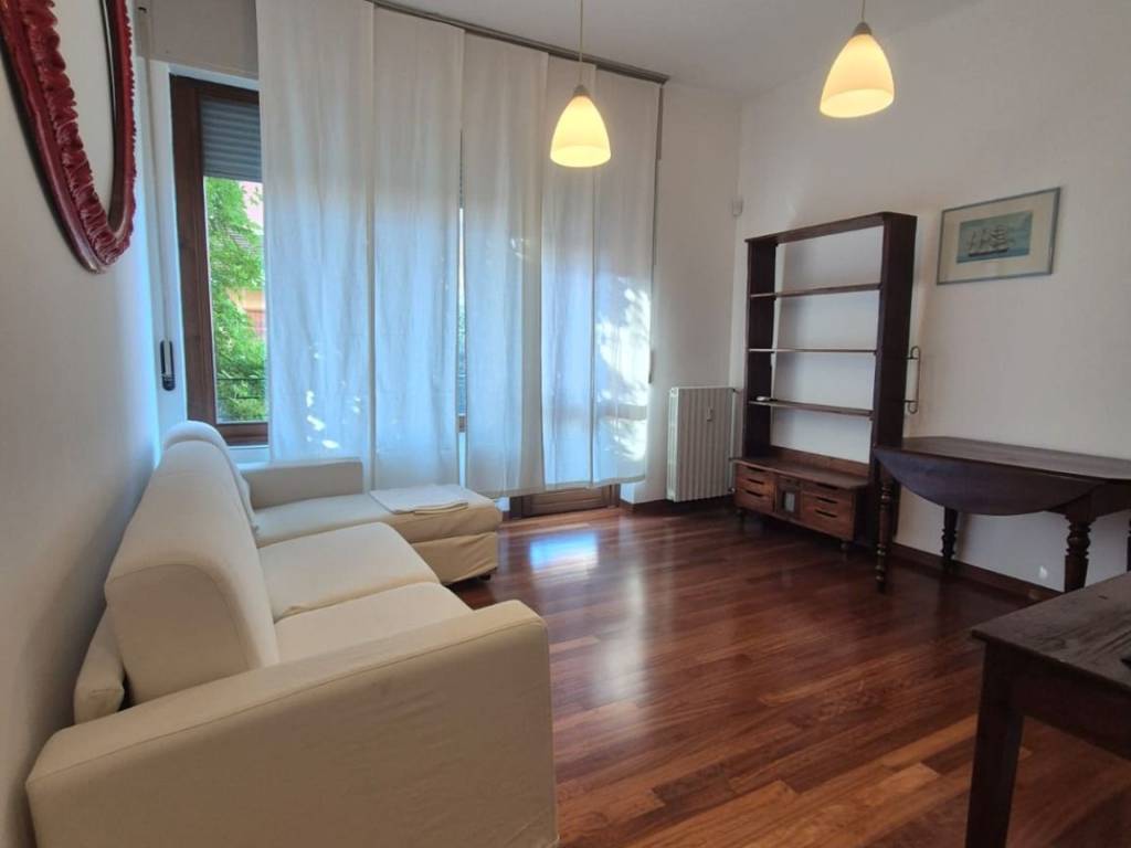 appartamento in affitto a Milano in zona Baggio