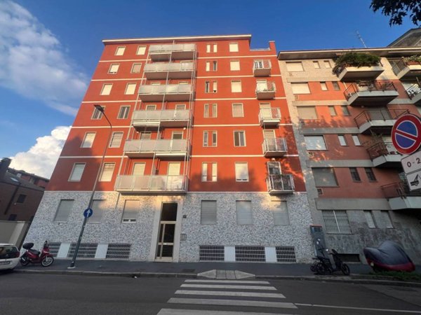 appartamento in affitto a Milano in zona Famagosta
