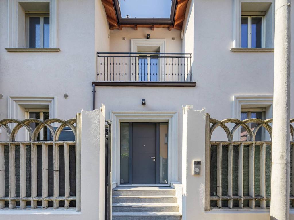 casa indipendente in affitto a Milano in zona Isola