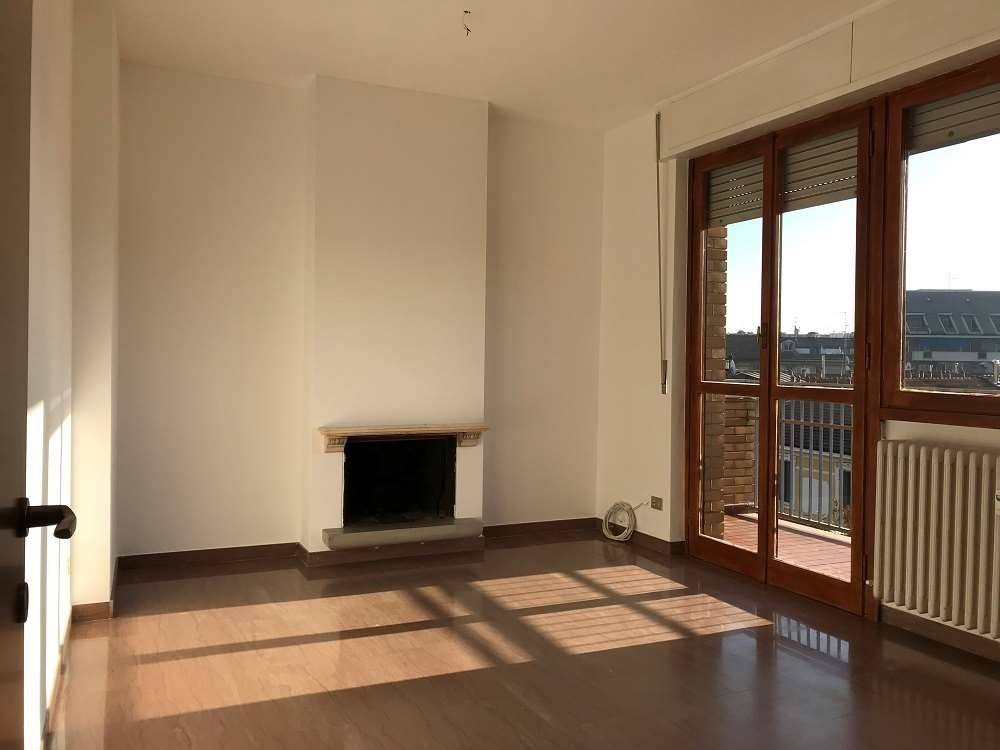 appartamento in affitto a Milano in zona Centro Direzionale