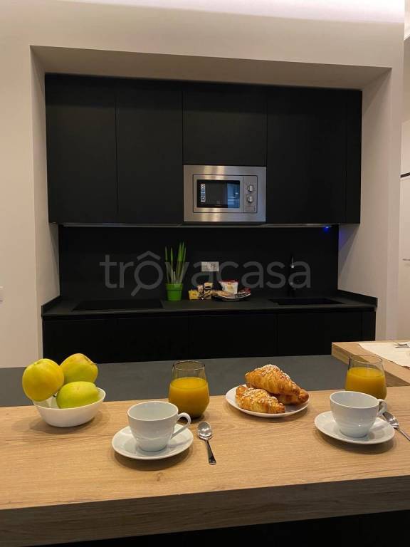 appartamento in affitto a Milano in zona Guastalla