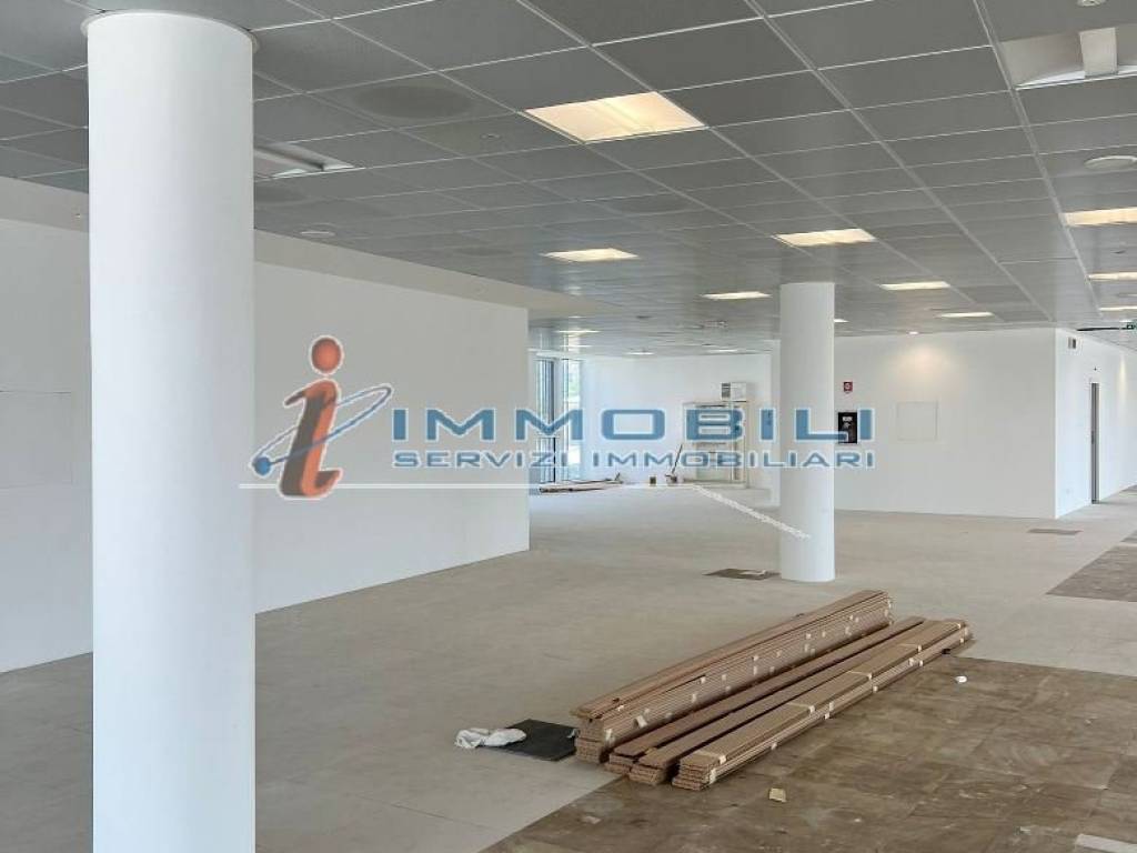 ufficio in affitto a Milano