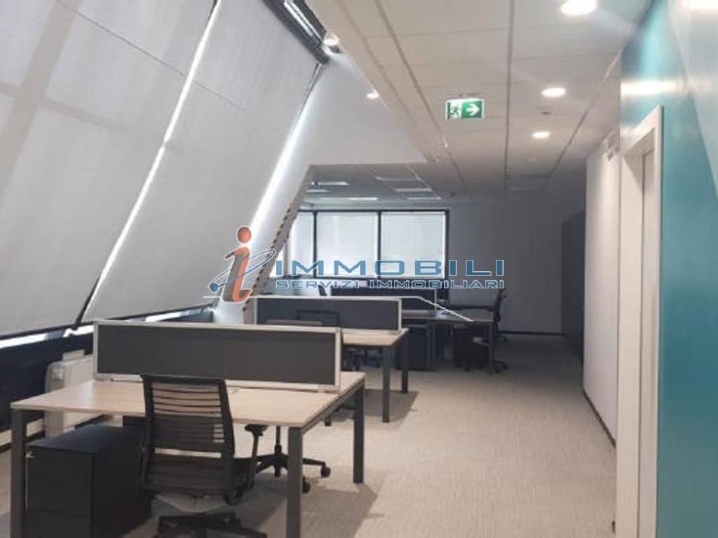 ufficio in affitto a Milano