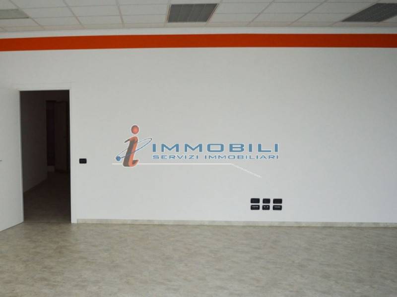 ufficio in affitto a Milano in zona Corvetto