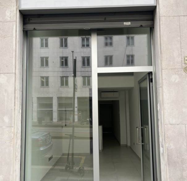 negozio in affitto a Milano