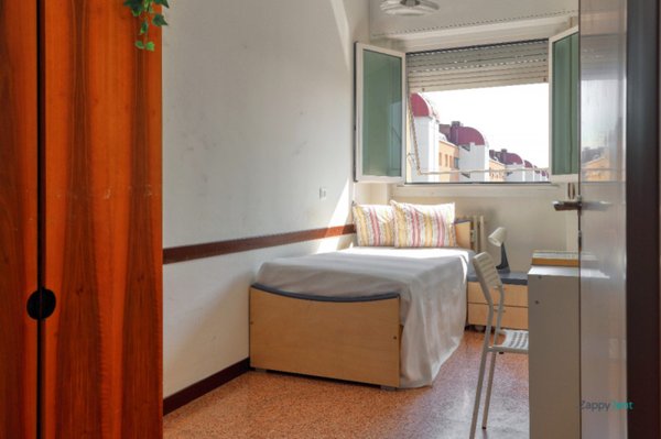 negozio in affitto a Milano in zona Quarto Cagnino