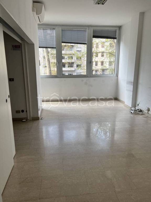 appartamento in affitto a Milano in zona Centro Direzionale